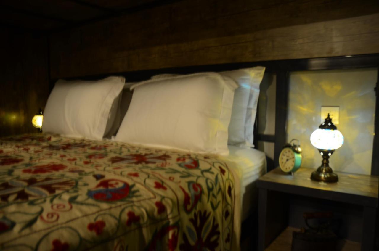 Ephesus Hostel *